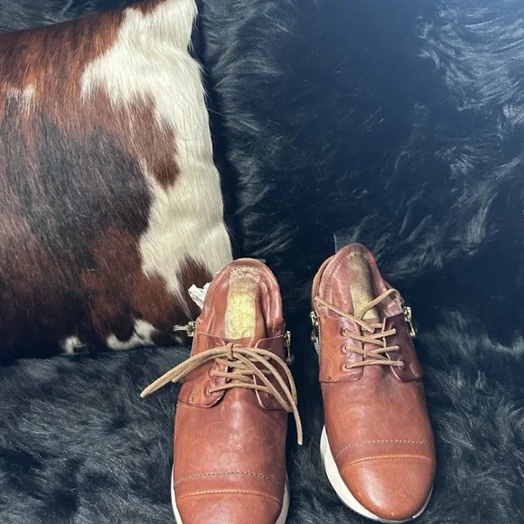 A.S.98 cognac leather tennis shoes - Picture 1 of 5